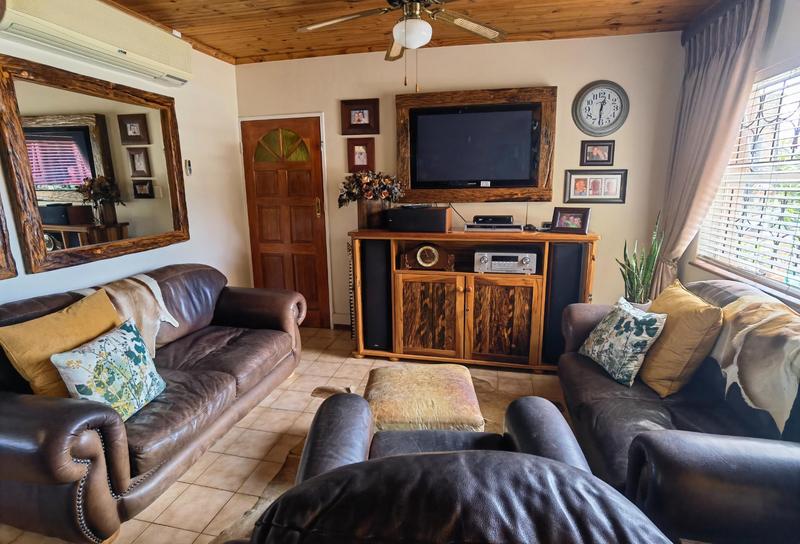 7 Bedroom Property for Sale in Richmond Estate Western Cape